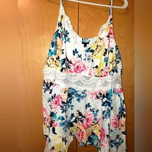 Torrid tank size 4